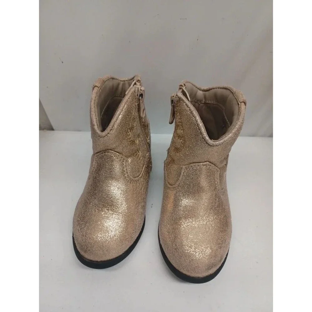 Cat & Jack girl Golden boots toddler sz 6